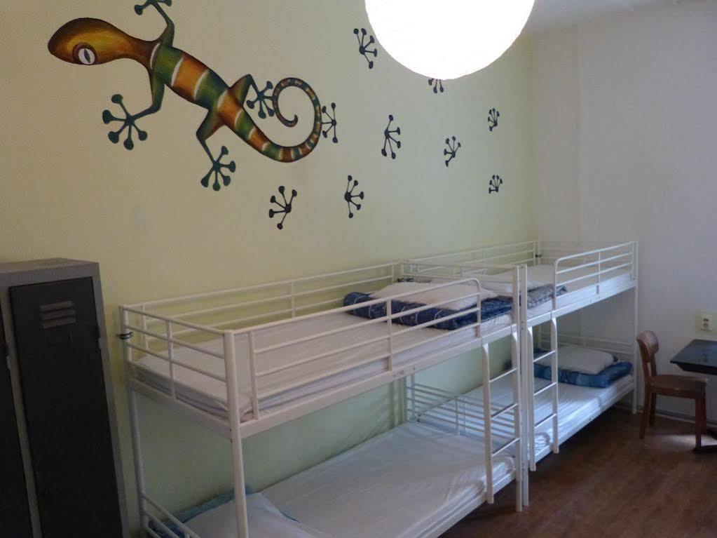 Corner Hostel Berlin Prenzlauer Berg Экстерьер фото